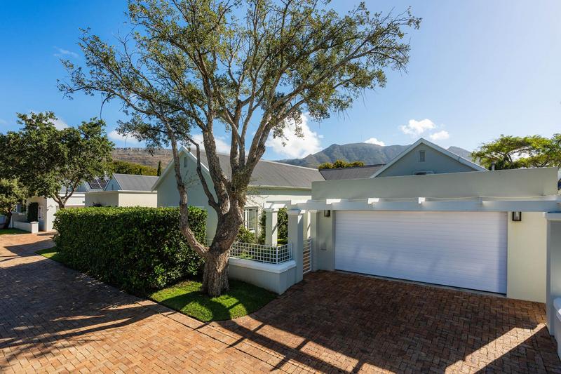 To Let 3 Bedroom Property for Rent in Steenberg Estate Western Cape